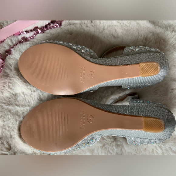 ✨Girls Sparkly Dress Shoes Badgley Mischka✨ - Picture 9 of 10